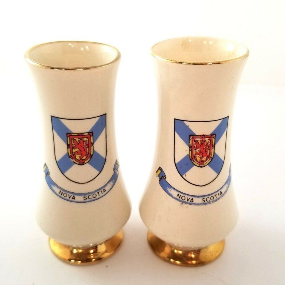 Vintage Wade England Nova Scotia Porcelain Bud Vase Set of 2 Beige Gold Trim